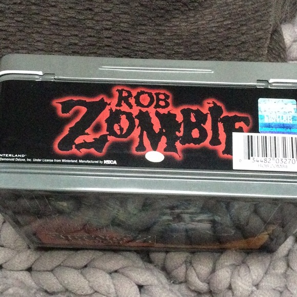 2001 Rare Rob Zombie metal lunchbox Never used - Picture 4 of 8